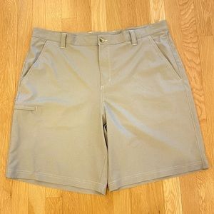 Columbia Light Gray Shorts Performance Fishing Gear with Omni Shield